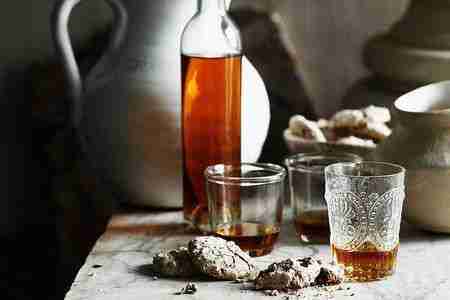 ricetta liquore mosca fatto in casa